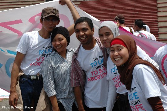 A flashmob event in October 2011 in Yogyakarta to launch Samsara’s hotline number - Willow Paule hudaya2