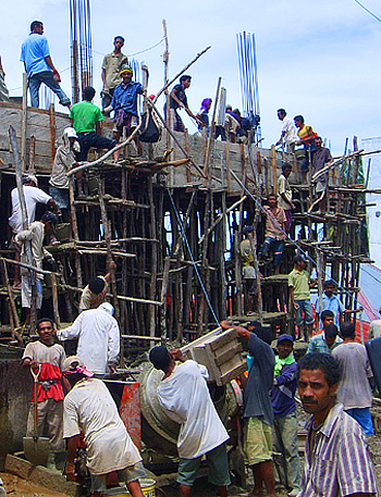 A construction site in Eastern Indonesia / Sylvia Tidey New rules, new forms of corruption